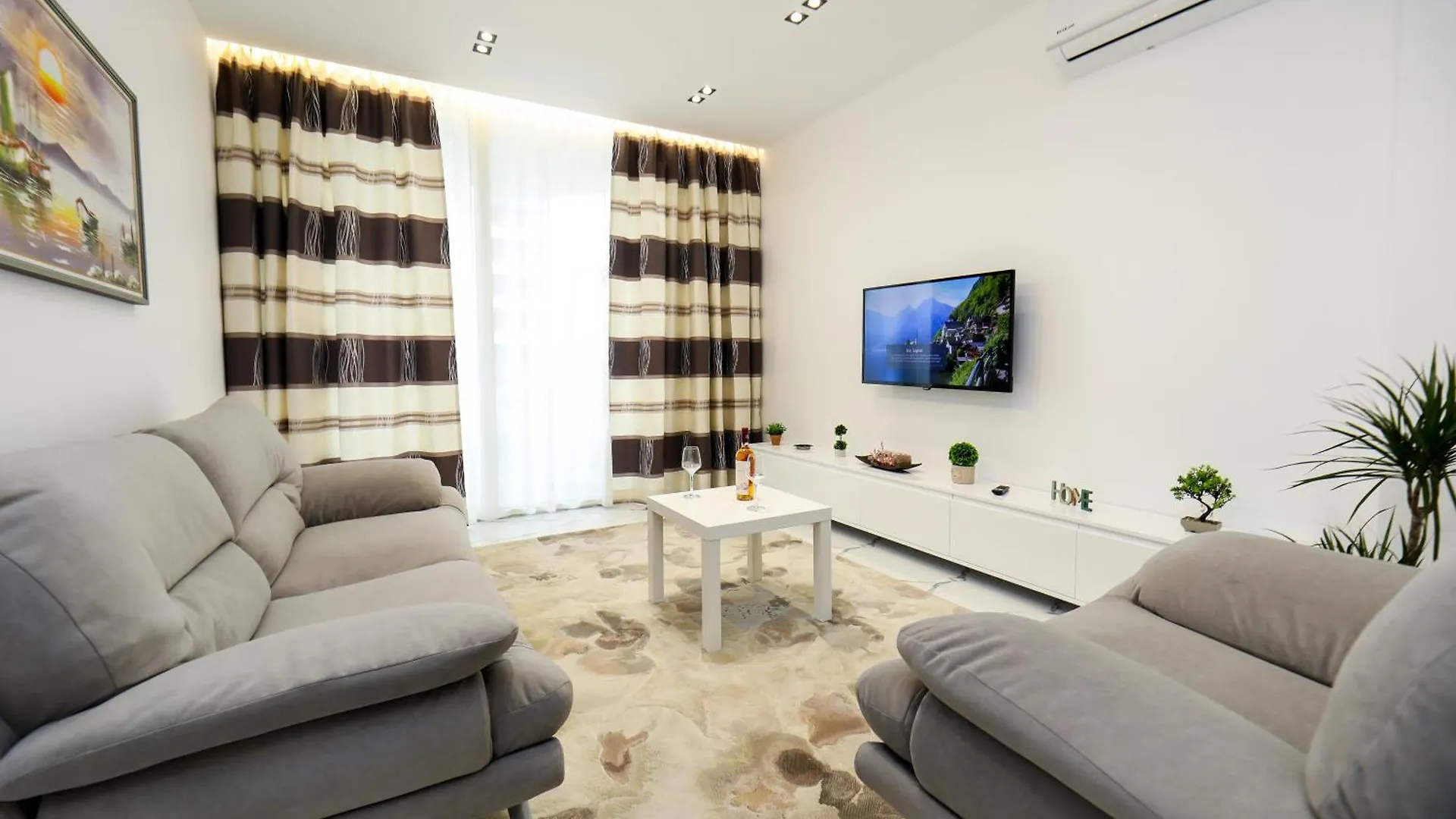 Tesi Apartment Vlore
